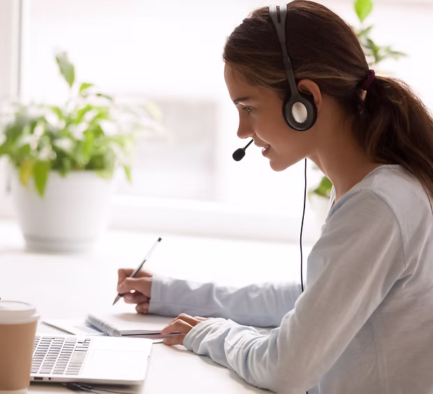 Student in online tutoring session